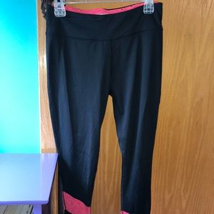 Black and pink leggings